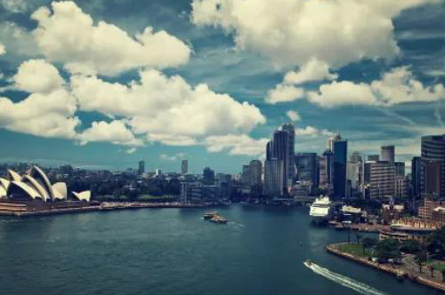 澳洲买房可以拿绿卡吗？