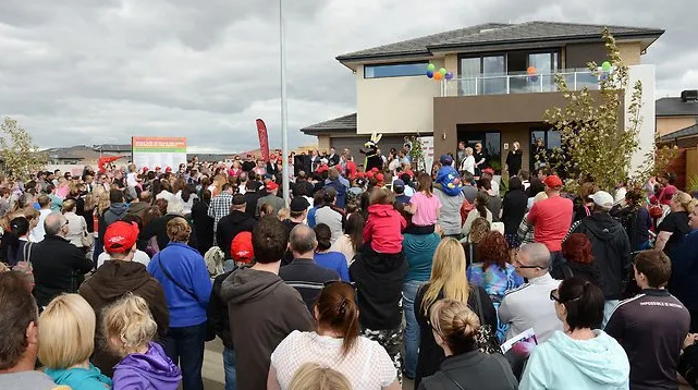 澳洲房产迎来17年快涨幅，悉尼墨尔本房价单月猛涨2%