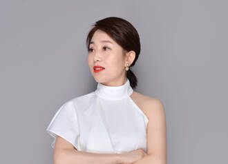 张威威Vivian
