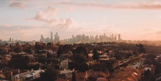 还纠结未来2年澳洲房价会不会跌？2031年的悉尼房屋中位价将达到450万澳币！