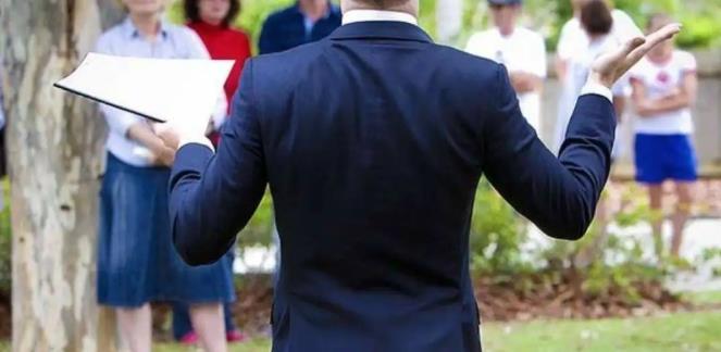 在澳洲，怎么通过拍卖获得心仪的房子？