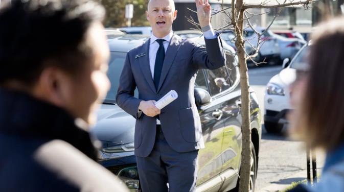 选举对住房成本意味着什么？​房地产价格和租金大幅上涨？