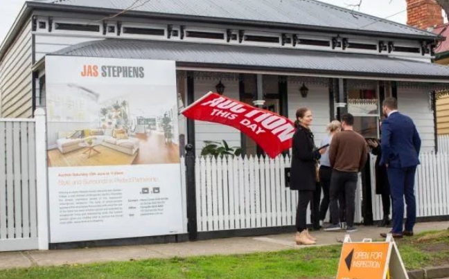 经济学家预测2024年房地产价格将上涨7%