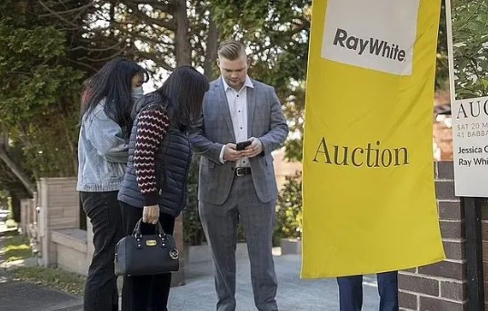  为助子女买房，澳洲父母向房市注入$27亿！