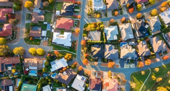 澳大利亚房地产市场热度持续：利率或降低，房价或飙升至15%