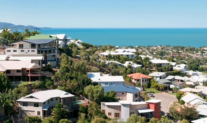 墨尔本上周拍卖清空率超70%！拍卖市场持续火热!租金还要上涨?