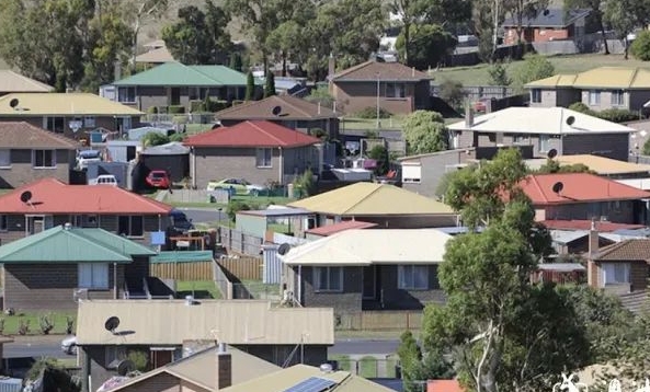 澳洲租房者面临经济压力，租金上涨导致生活成本增加