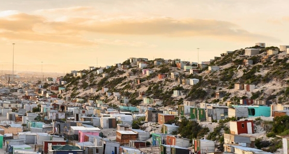 澳洲住房可负担性在范围内排名中上