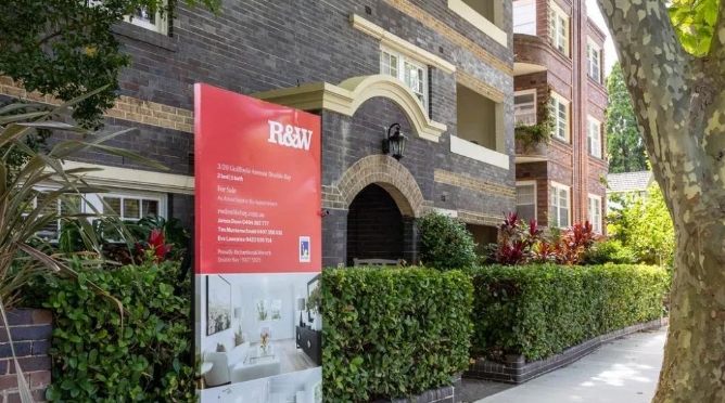 澳洲房产市场新房源激增，买家选择增多而卖家面临挑战