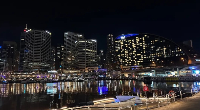 澳洲房产市场热潮：国际买家涌入与房价上涨趋势