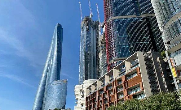 澳大利亚房地产市场迎来“超级周期”：新房需求激增与行业挑战