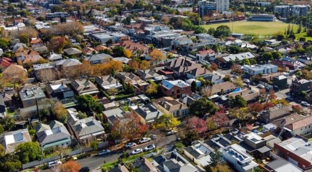 墨尔本房产市场复苏：拍卖清空率创九个月新高