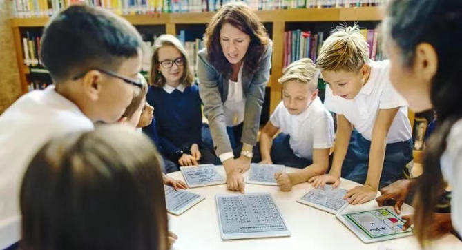 https://scms.jindingaus.com/29.5万！2026澳洲留学生名额“加量不加价”，四条隐藏捷径首次曝光
