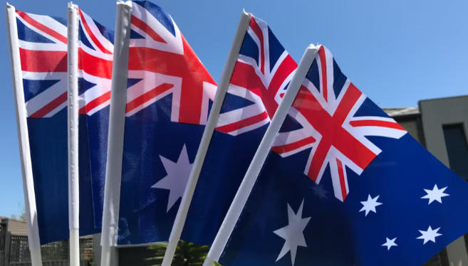 https://scms.jindingaus.com/18.5万配额“稳”了，却挡不住人口警钟：澳洲未来或从“挑移民”变成“抢移民”
