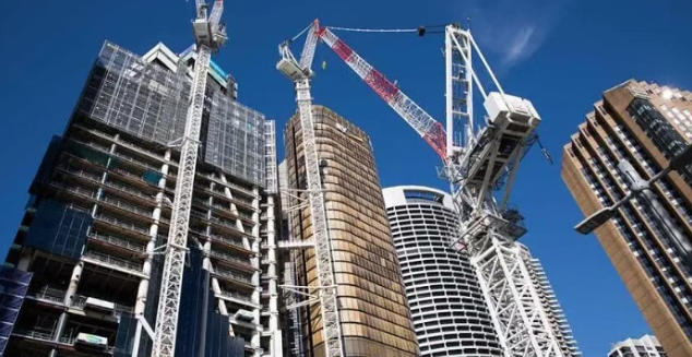 澳洲公寓“失速”交付：一年蒸发3万套，2030年前缺口再扩5万，现房将成硬通货？