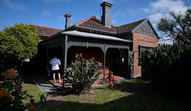 澳洲四居室近50年首次上市！$242万成功售出，30人围观拍卖