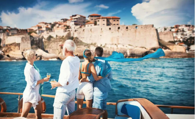 300万以上养老金的收益附加税（Div296）有重要改革了！丨税务