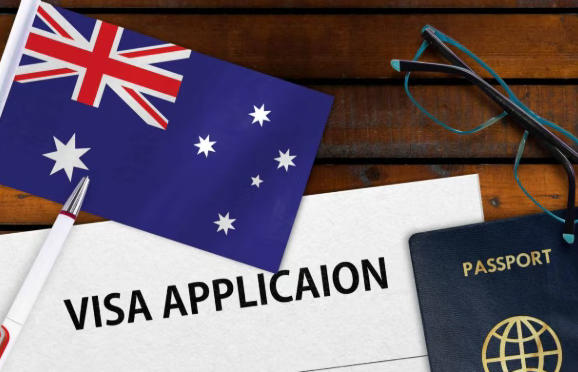 澳洲移民政策要收紧？联盟党或提议每年削减至少10万人！留学生恐成主要削减对象