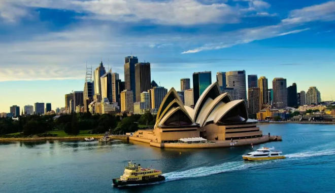 2025年12月澳洲旅行终极指南：8大必去目的地+避坑攻略