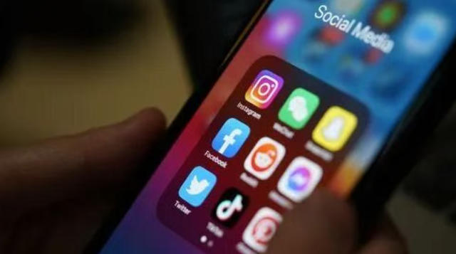 澳洲16岁社媒禁令12月10日生效——无家长同意、无豁免，平台违规高罚5000万澳元