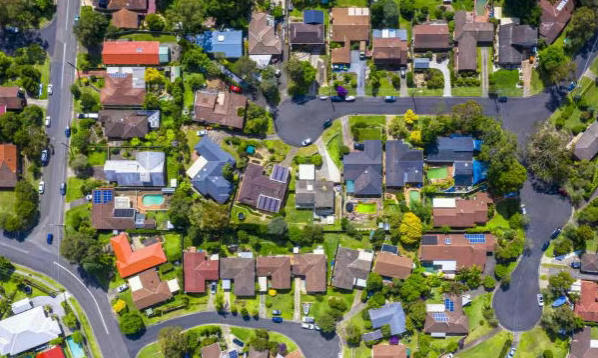 悉尼&ldquo;后花园&rdquo;房价重返疫高！中央海岸五年独栋涨45%，公寓首破73.8万