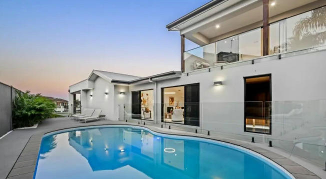 2025澳洲买房“愿望单”突变:游泳池力压卧室数,成购房者首选!