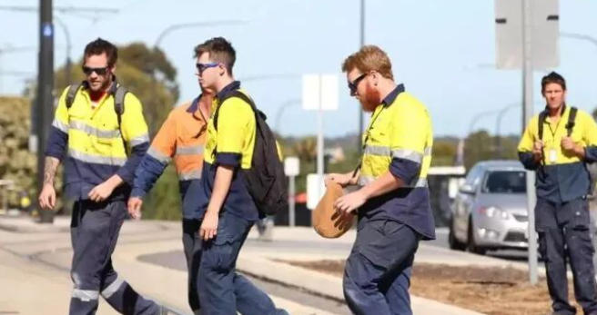 澳洲蓝领收入真相：选对工种比埋头苦干更重要