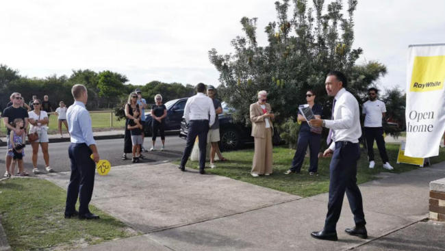 拍卖房产数量升至近一年高位,但利率上行正在逆转买家热情