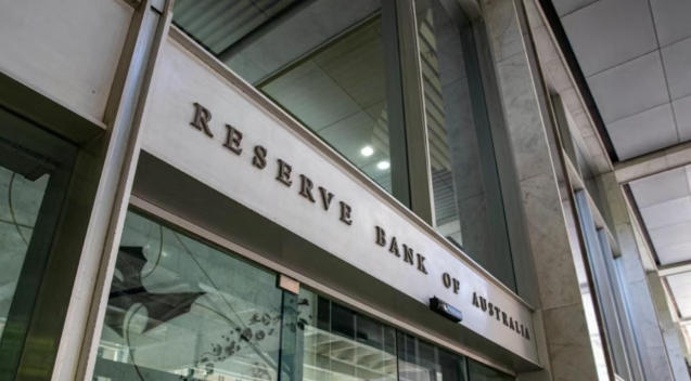 经济增速创近三年新高，5月加息预期升温