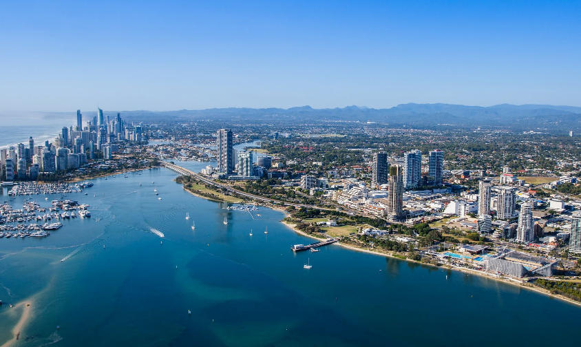 【黄金海岸公寓】Monarch Place