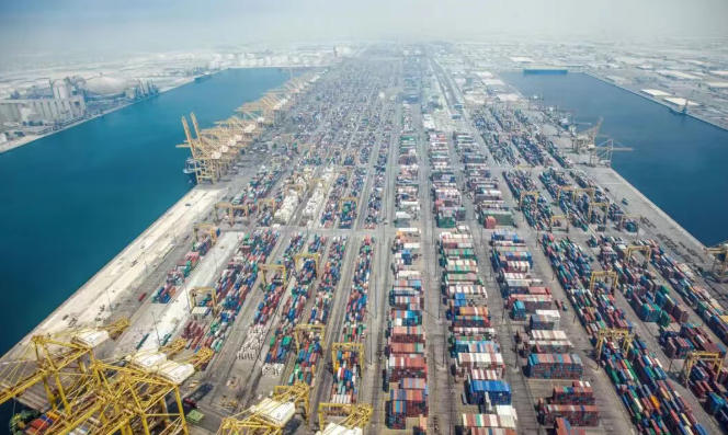 当导弹划过迪拜夜空：一场正在发生的财富大迁徙