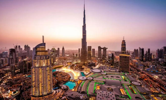 当导弹划过迪拜夜空：一场正在发生的财富大迁徙